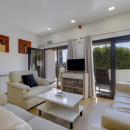 Apartment With Beautiful View - Qa02 *