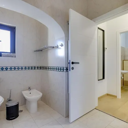 With Beautiful View - Qa02 Apartment Lagos